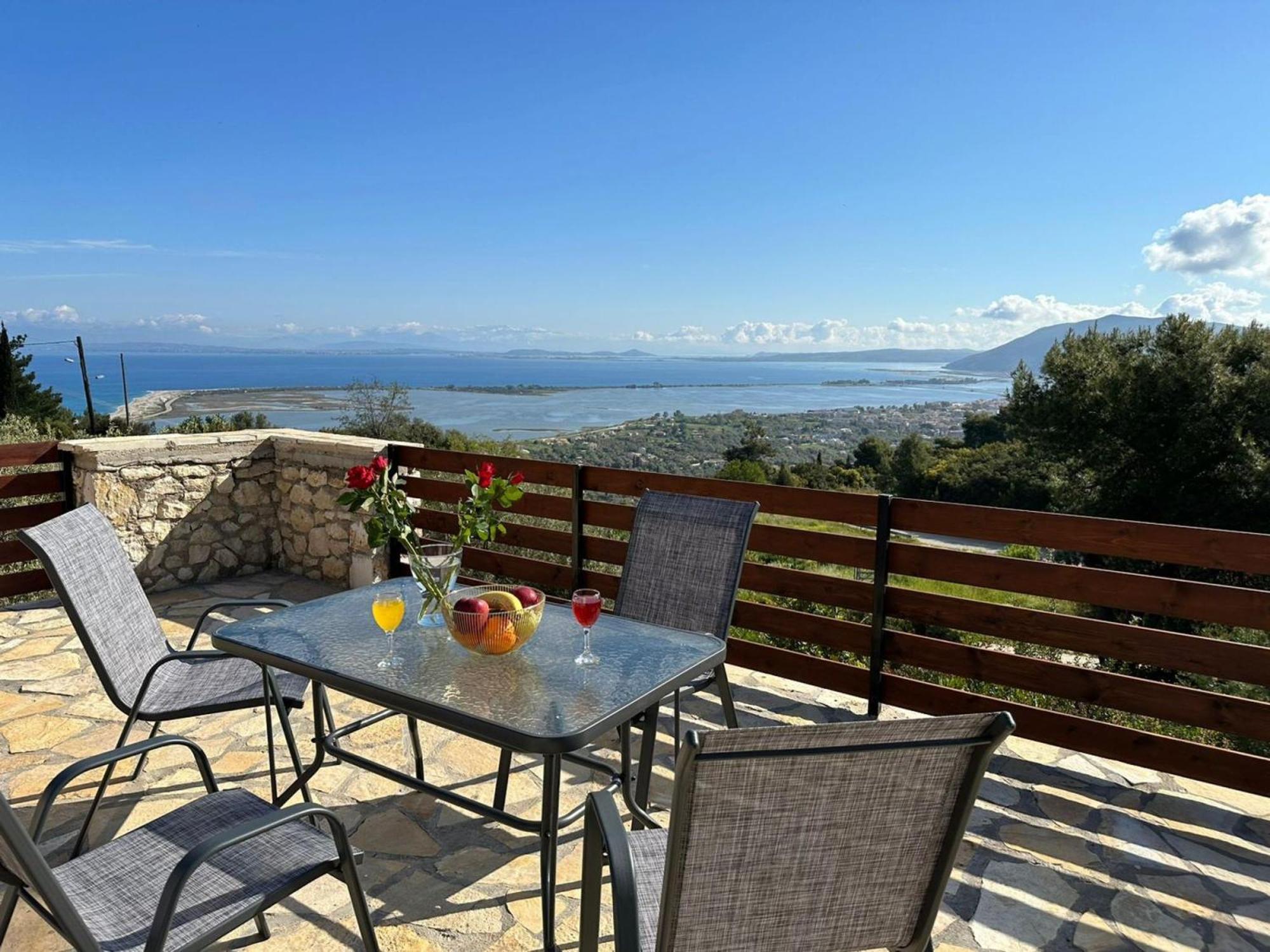 Eris Villa - Amazing View In Lefkada Frinion ภายนอก รูปภาพ